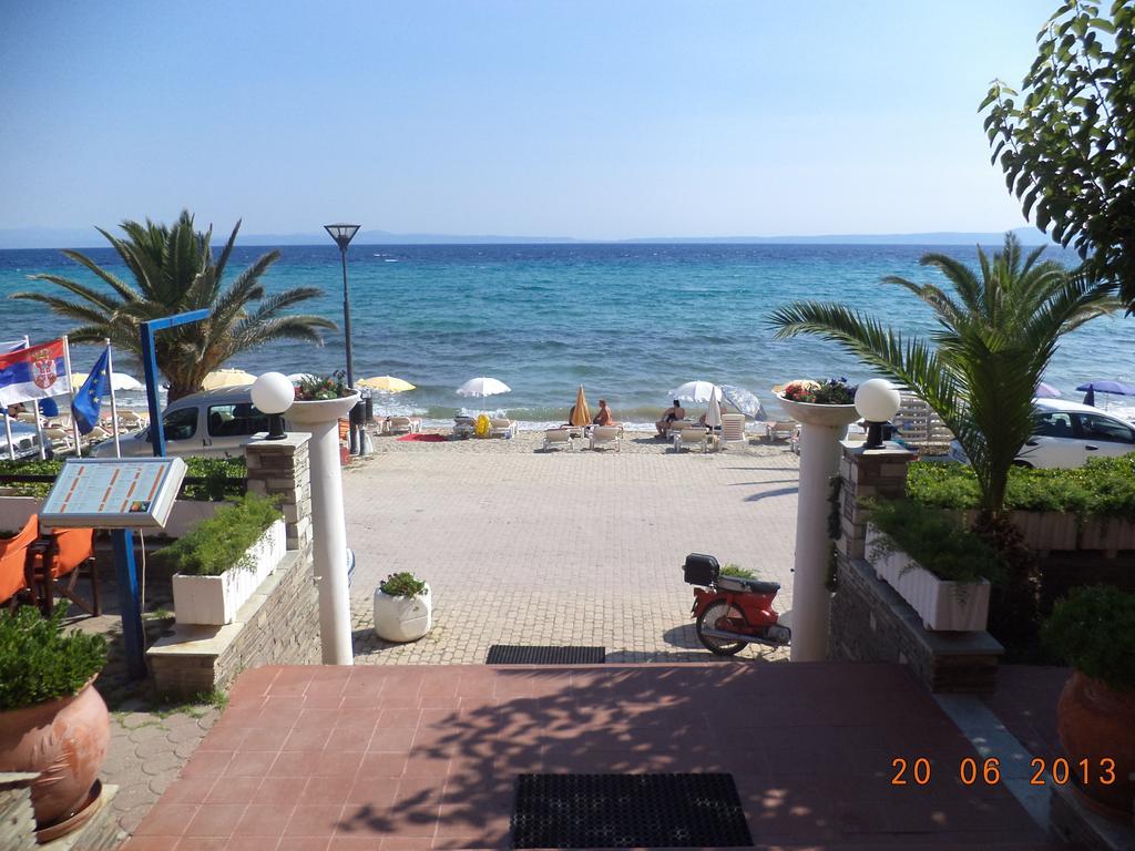 Polychrono Beach Hotel ภายนอก รูปภาพ